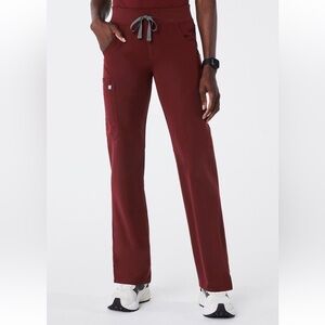 Figs Burgundy Kade Cargo Small